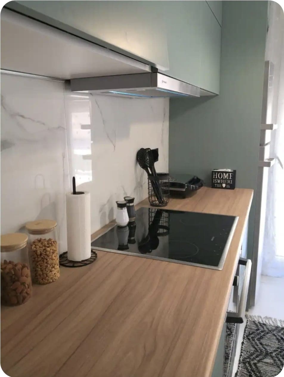 Fully equipped kitchen